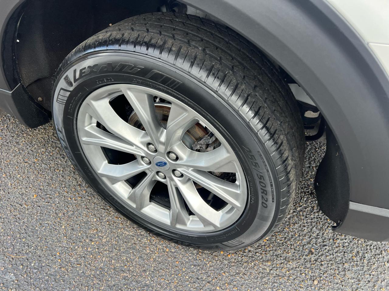 Ford Explorer XLT AWD 2024