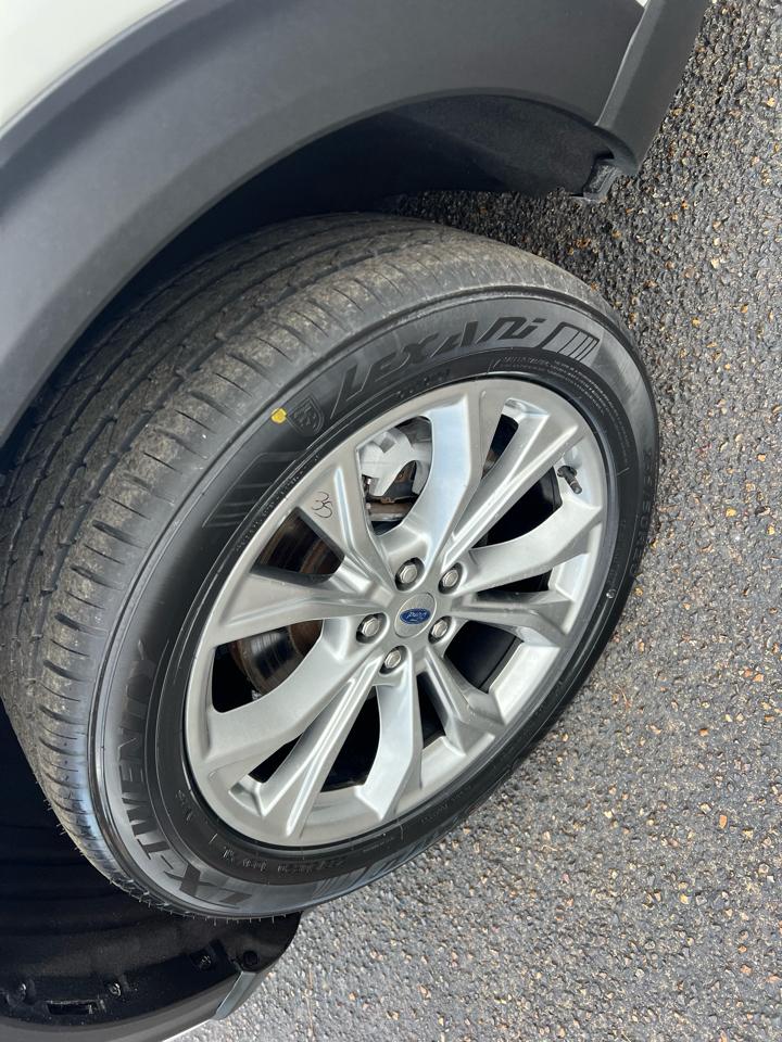 Ford Explorer XLT AWD 2024