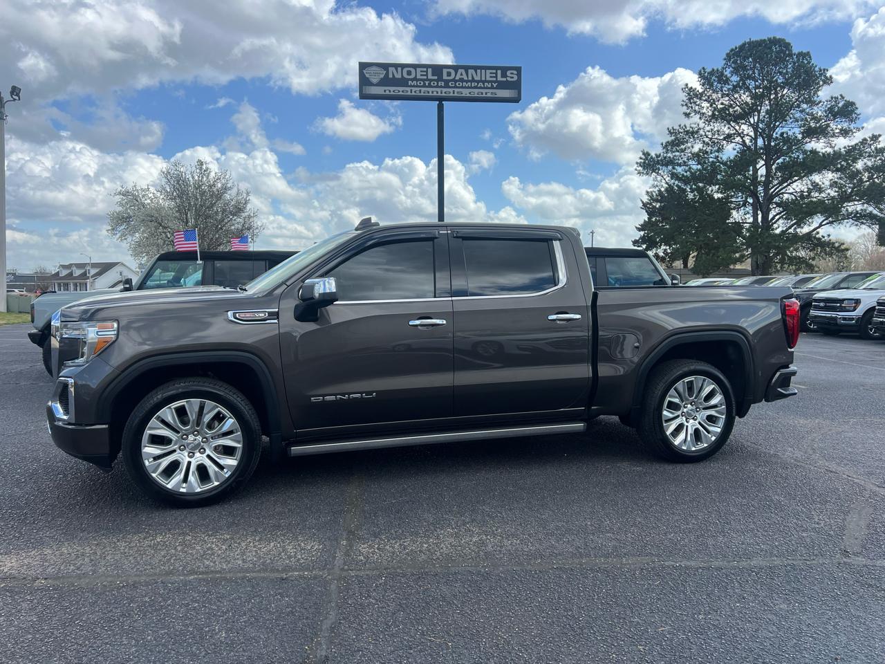 2020 GMC Sierra 1500 Denali Crew Cab 4WD