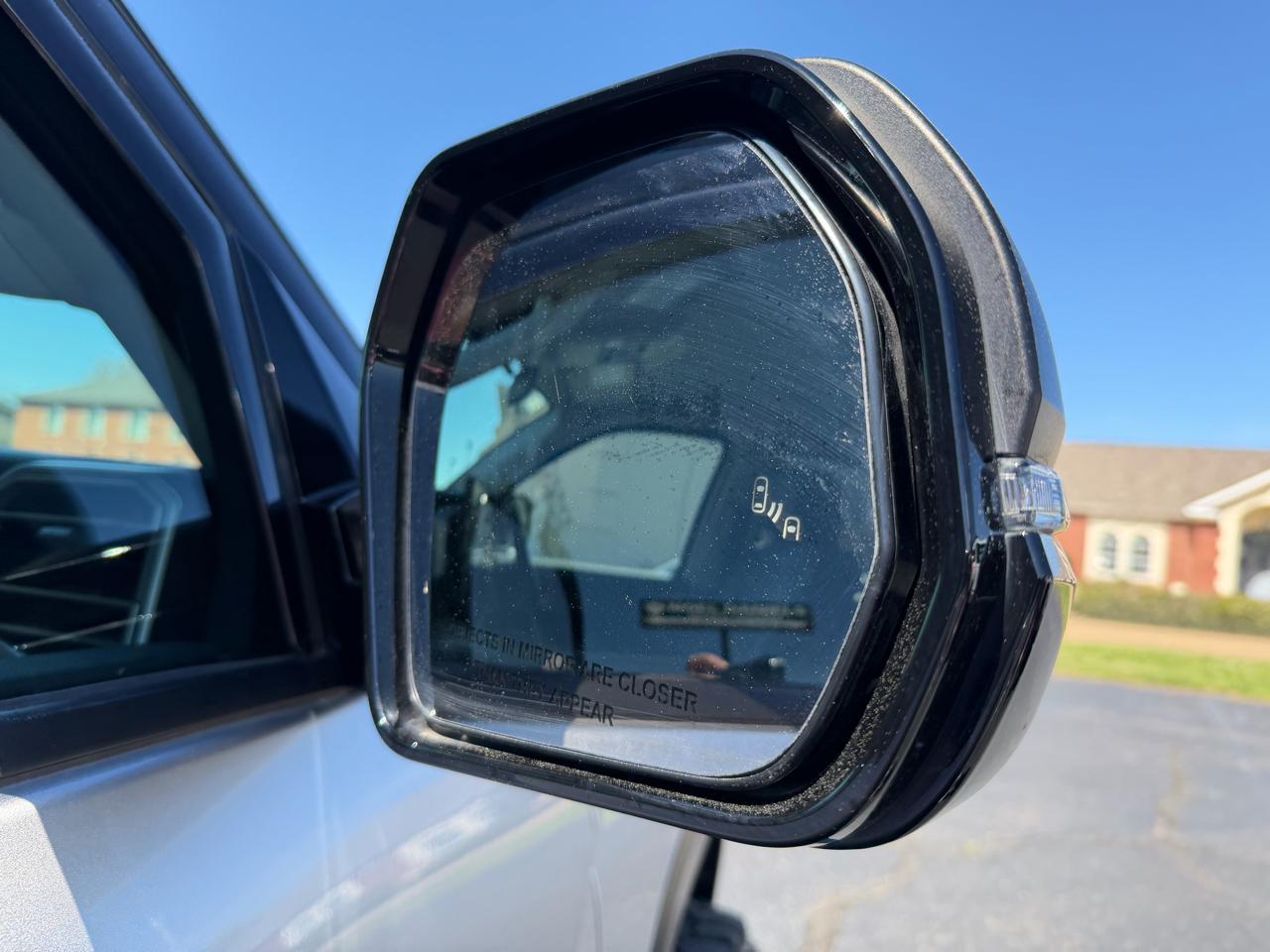 Toyota Tundra SR5 CrewMax 4WD Long Bed 2023