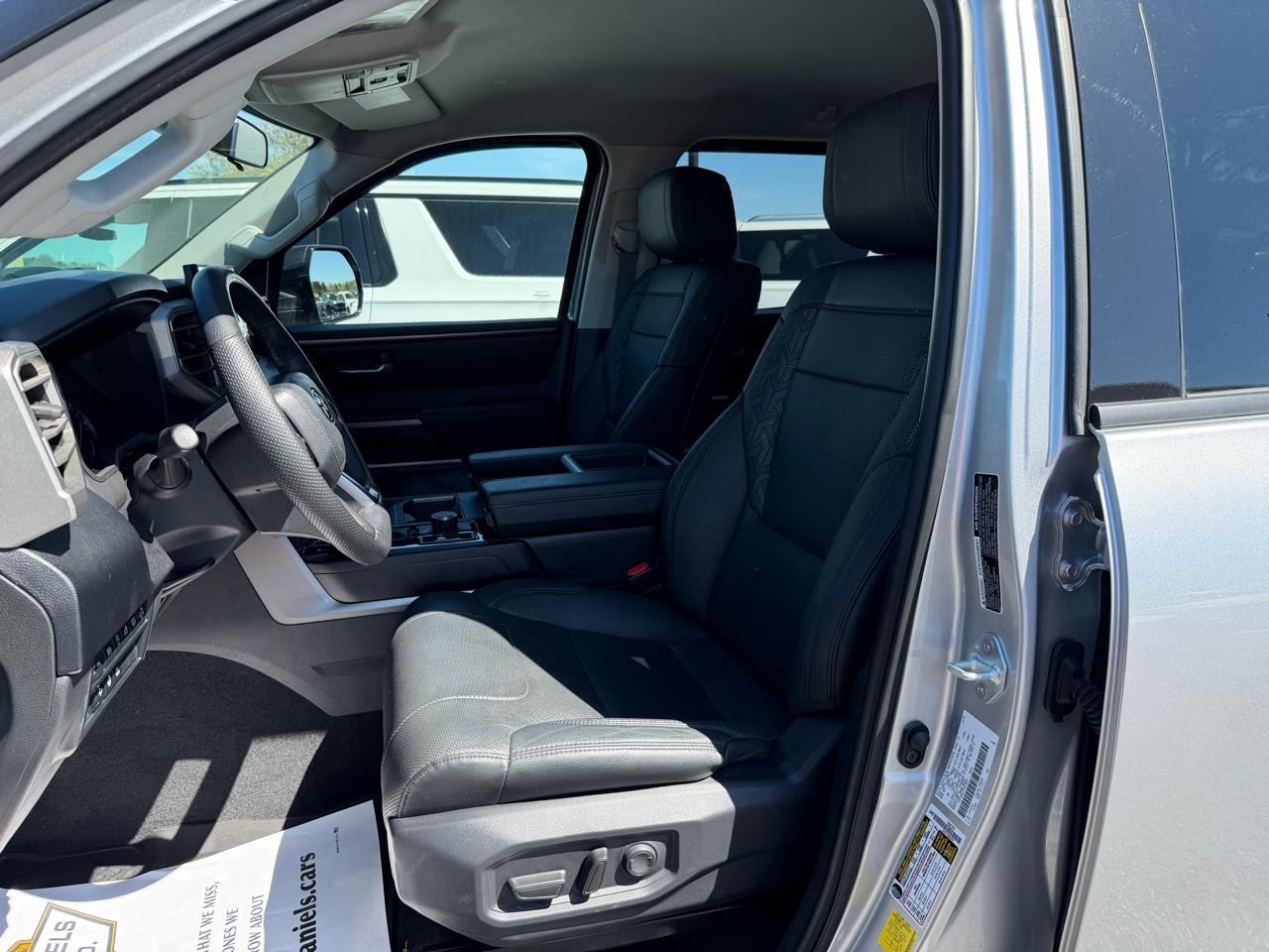 Toyota Tundra SR5 CrewMax 4WD Long Bed 2023