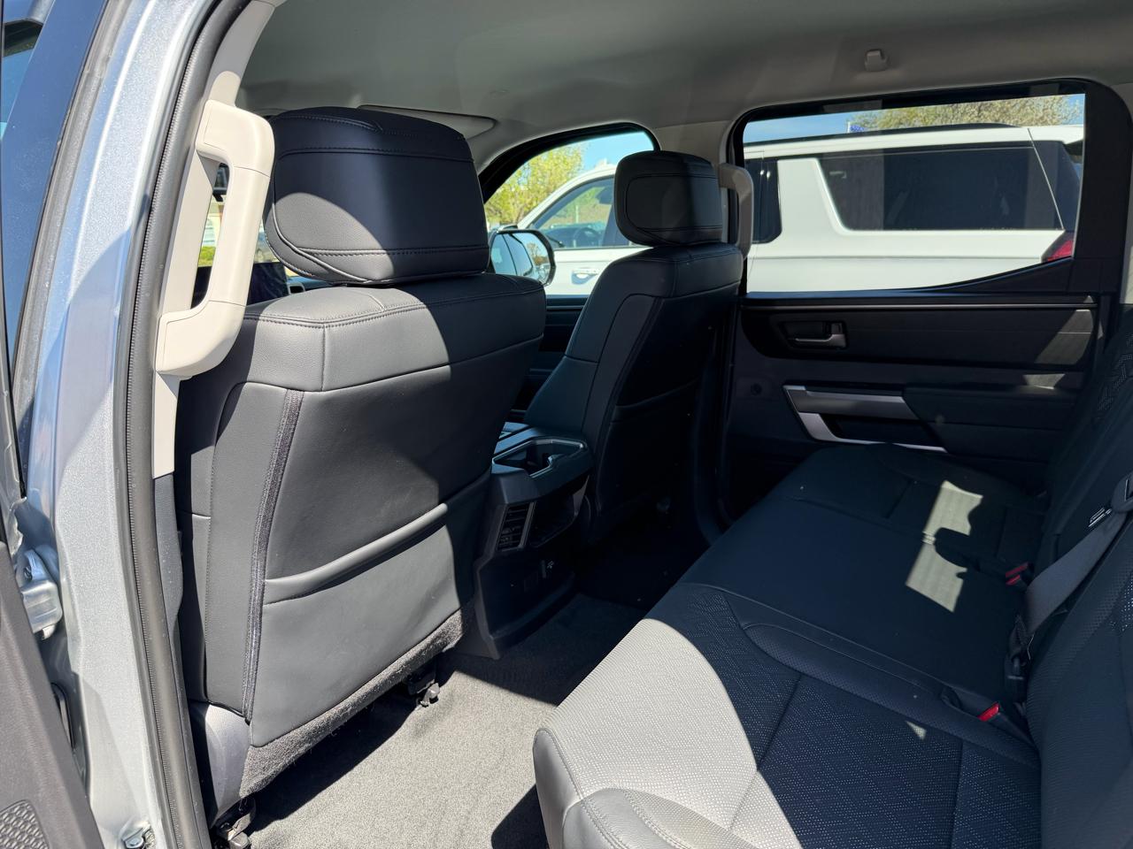 Toyota Tundra SR5 CrewMax 4WD Long Bed 2023