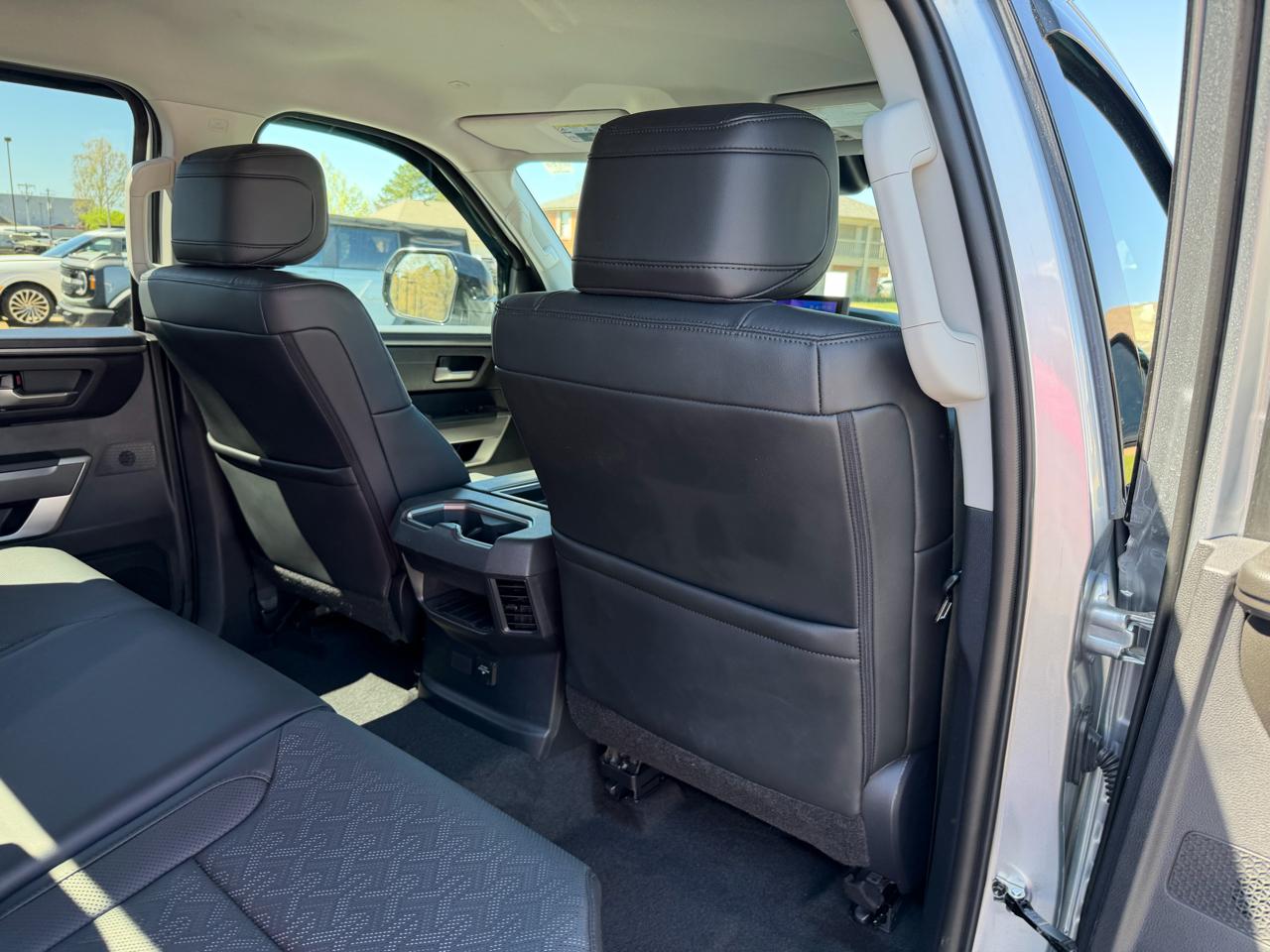 Toyota Tundra SR5 CrewMax 4WD Long Bed 2023