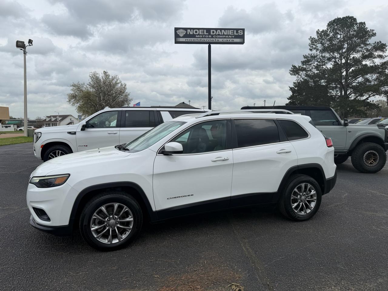 2020 Jeep Cherokee Latitude Plus FWD