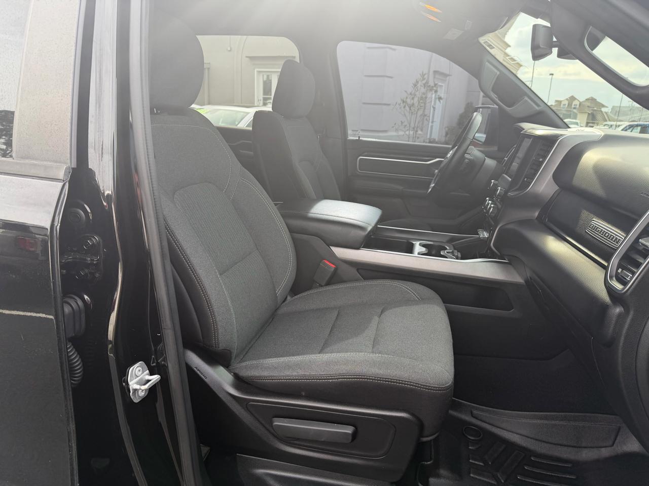 RAM 1500 Big Horn Crew Cab LWB 4WD 2019