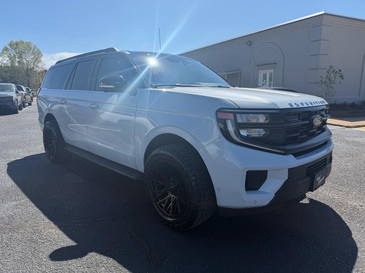 Ford Expedition MAX XLT 4WD 2025