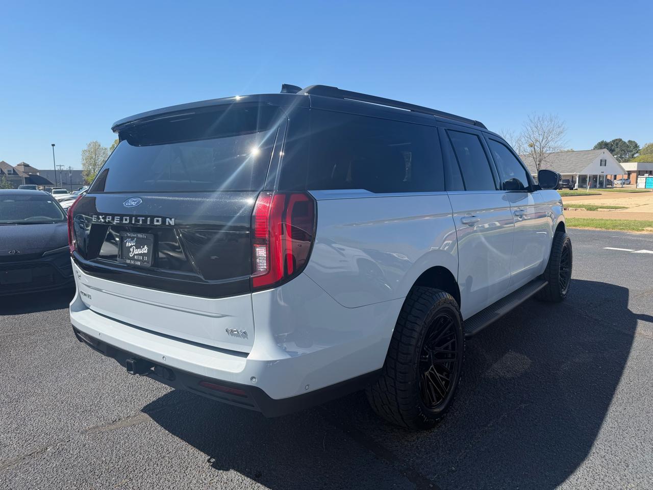 Ford Expedition MAX XLT 4WD 2025