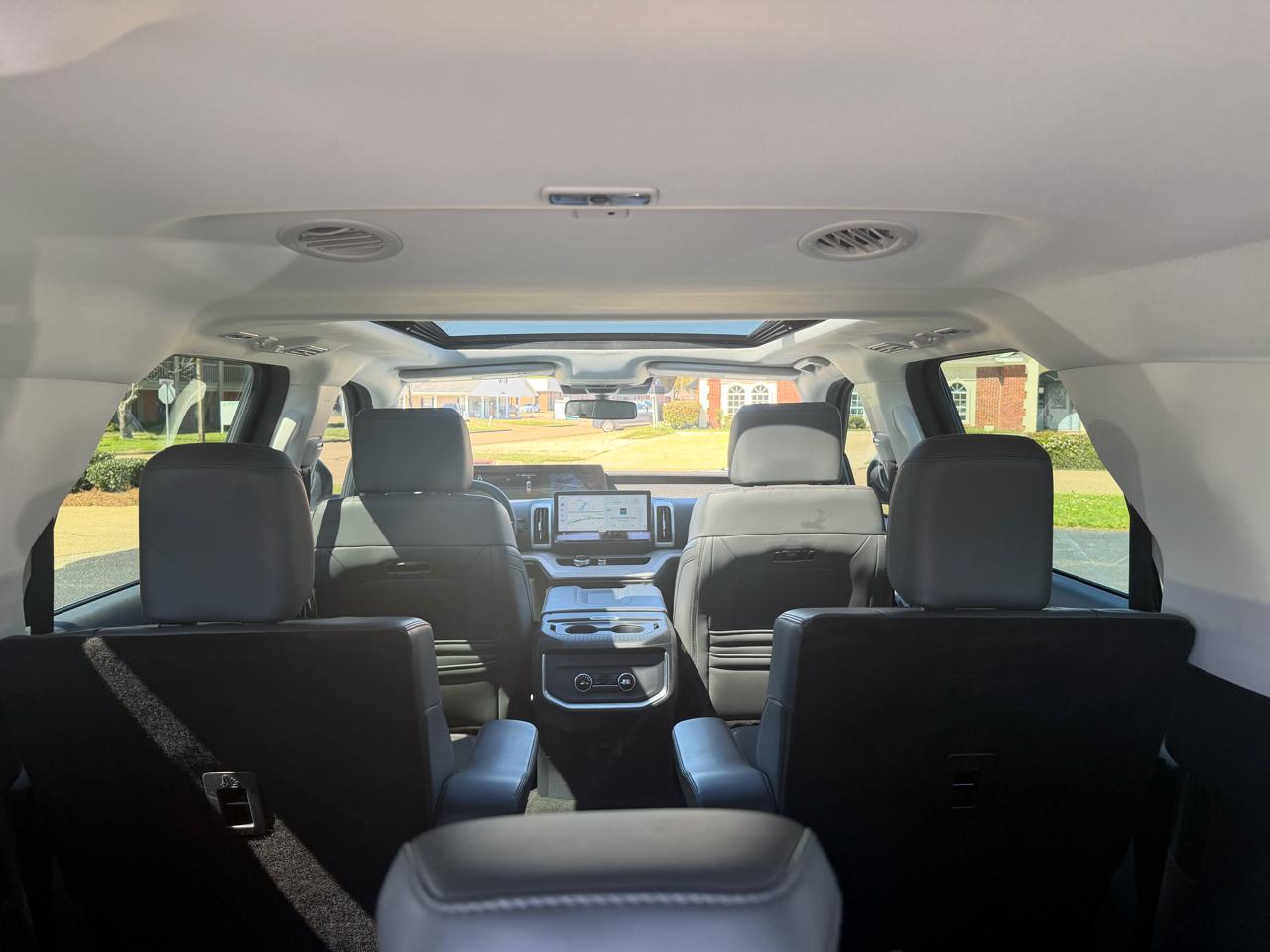 Ford Expedition MAX XLT 4WD 2025