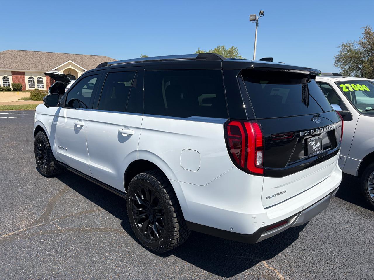 Ford Expedition Platinum 4WD 2025