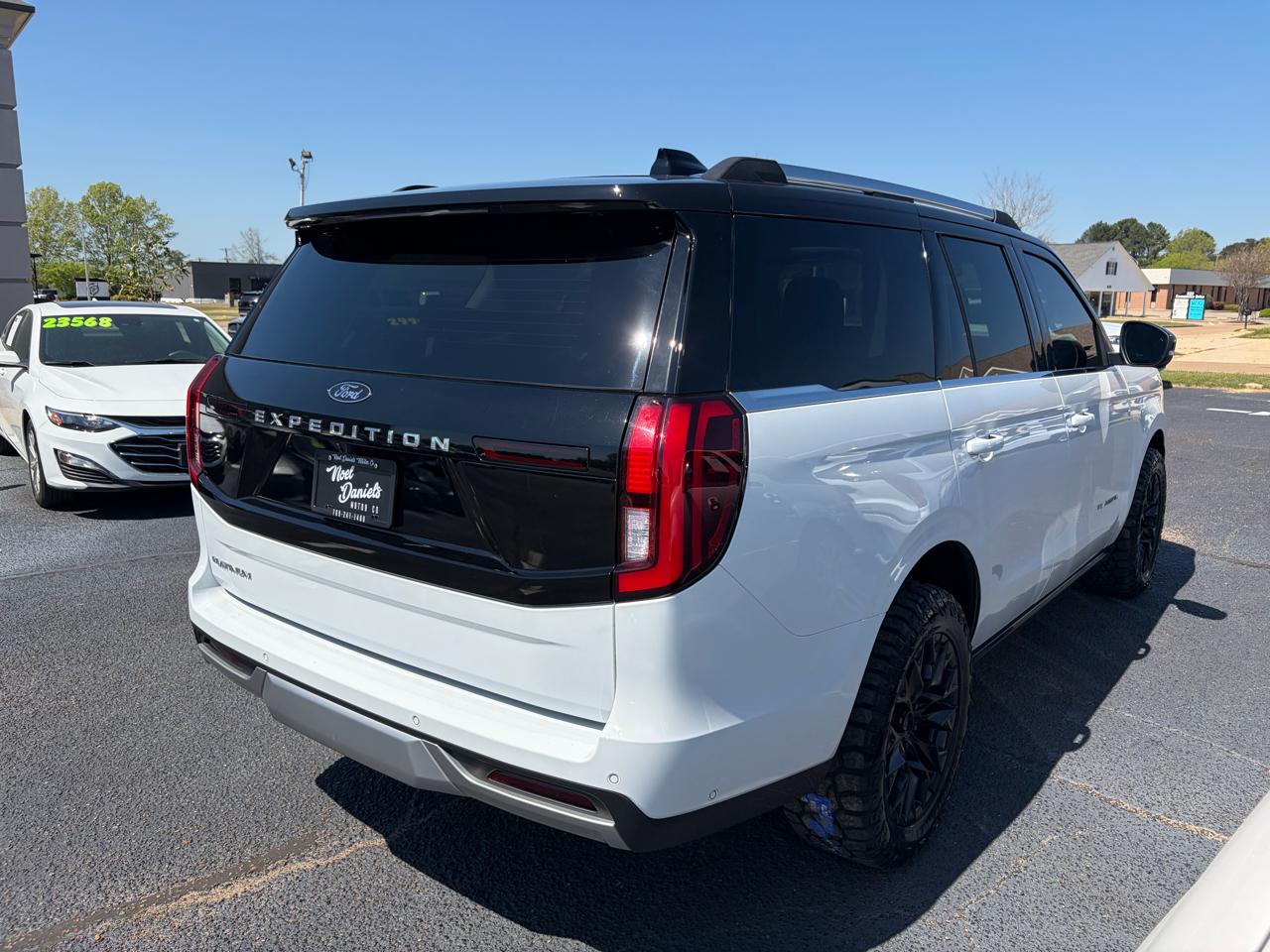 Ford Expedition Platinum 4WD 2025