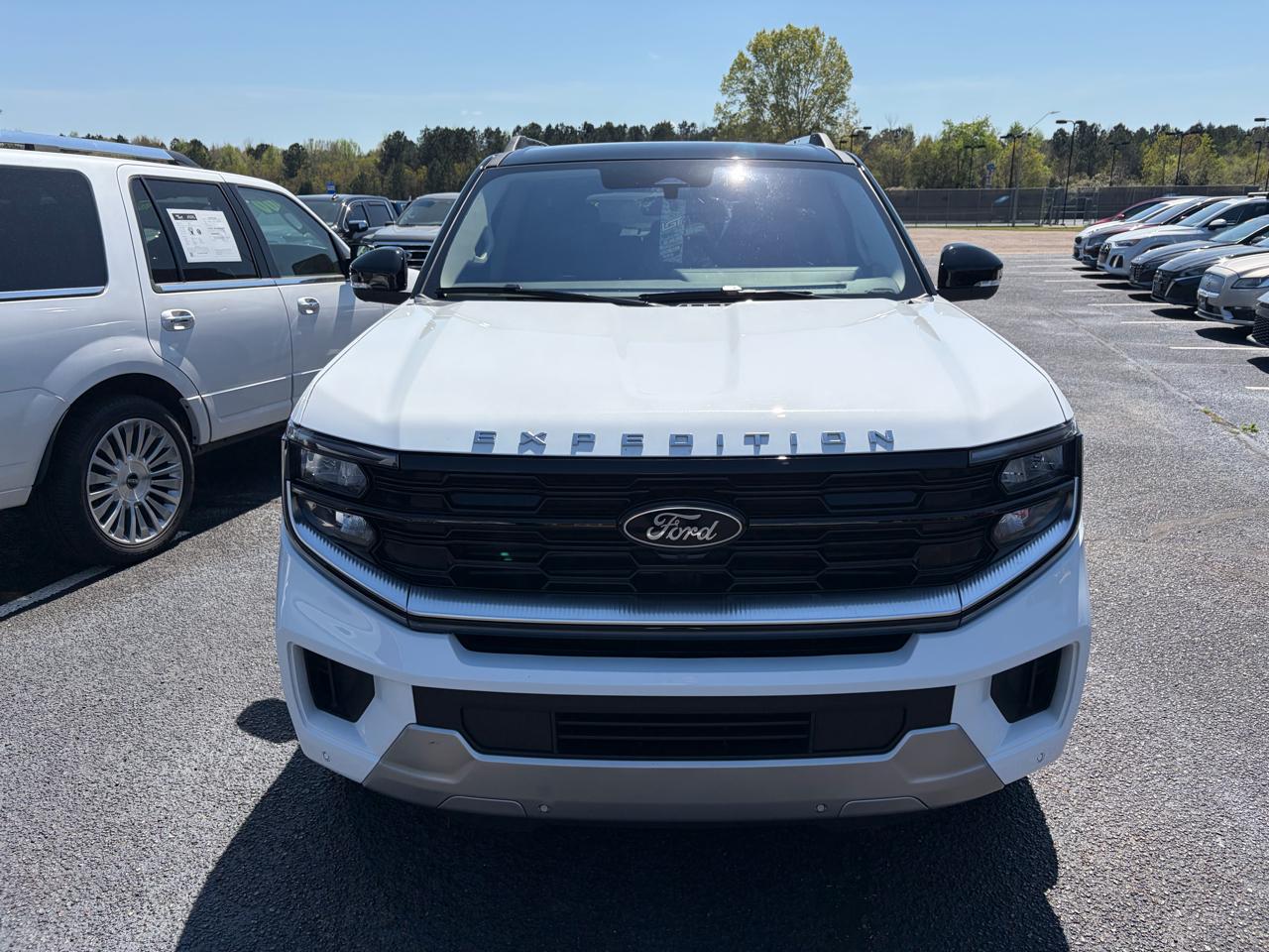 Ford Expedition Platinum 4WD 2025
