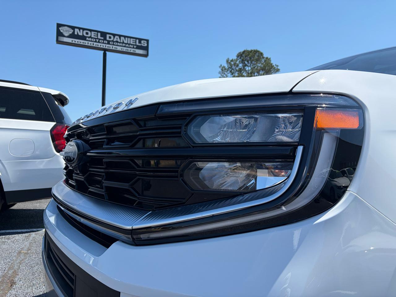 Ford Expedition Platinum 4WD 2025