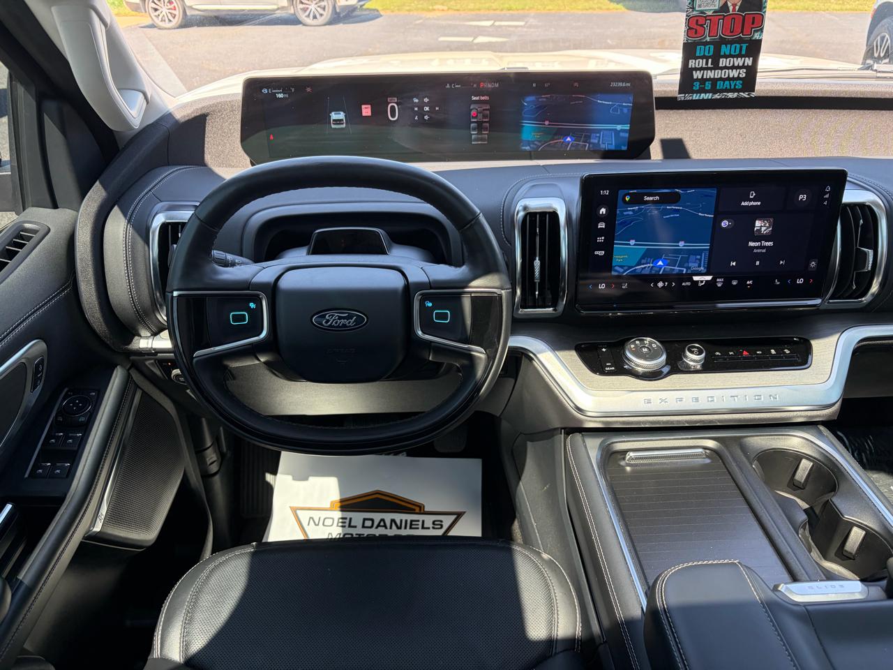 Ford Expedition Platinum 4WD 2025