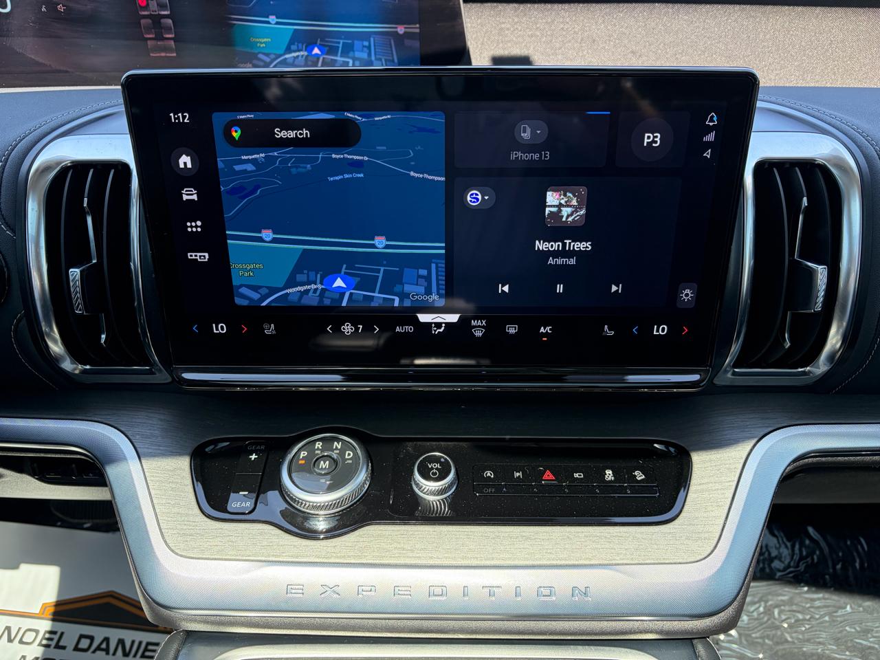 Ford Expedition Platinum 4WD 2025