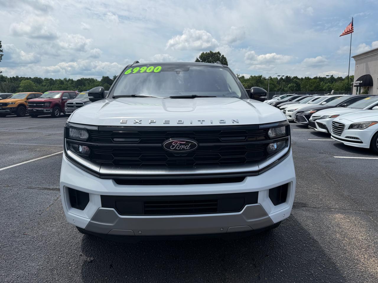 Ford Expedition Platinum 4WD 2025