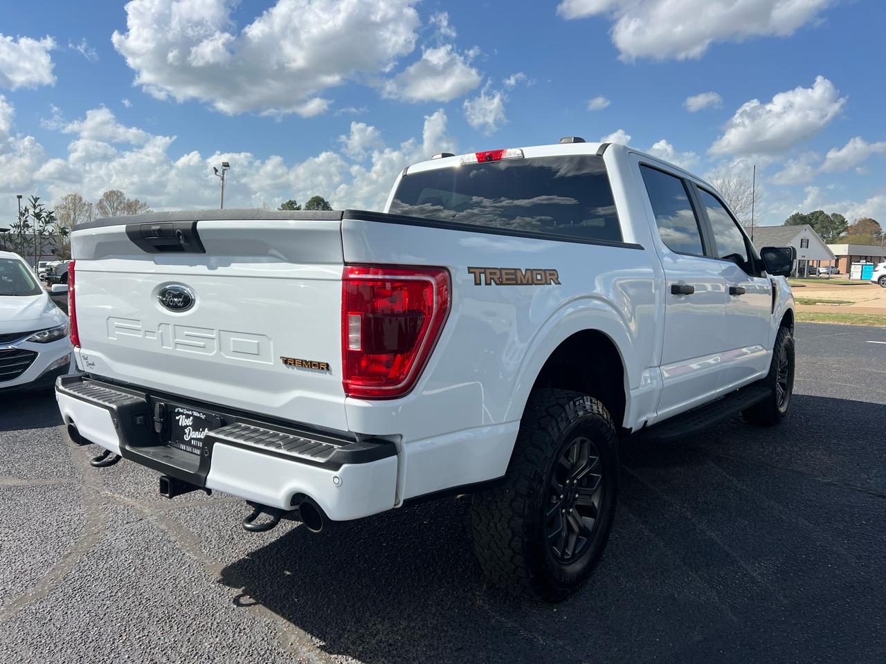 Ford F-150 4WD SuperCrew 139" Lariat 2022