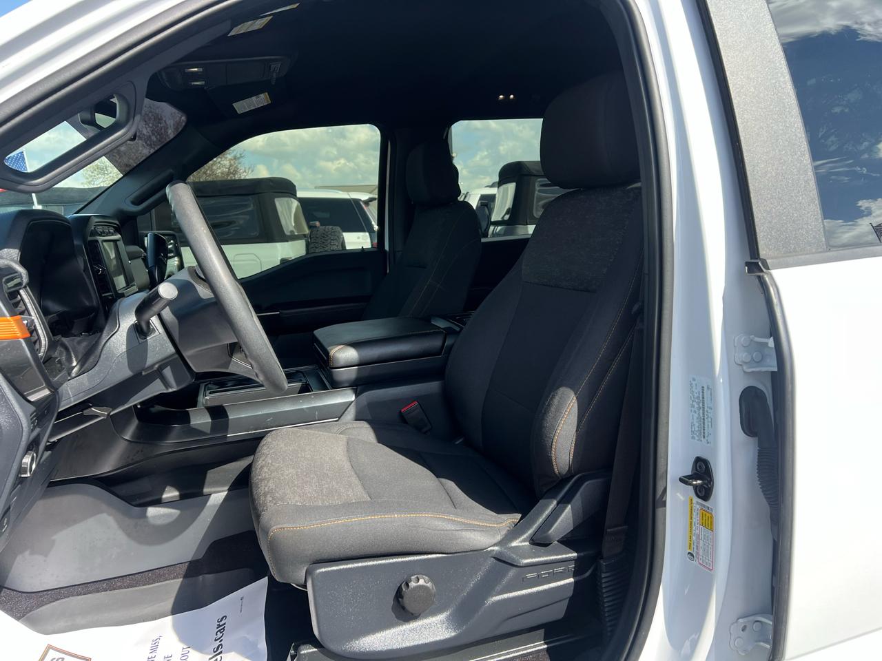 Ford F-150 4WD SuperCrew 139" Lariat 2022