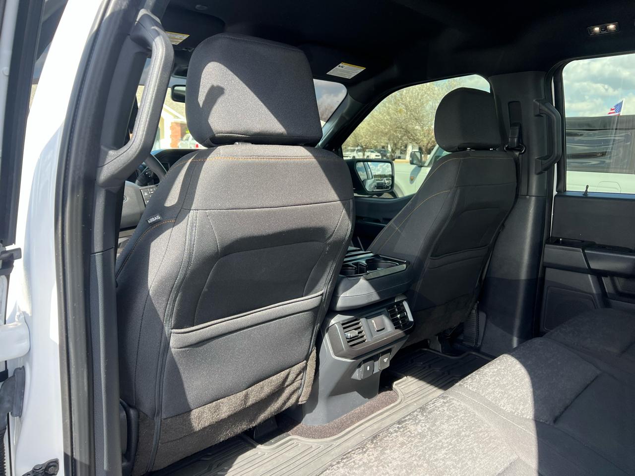 Ford F-150 4WD SuperCrew 139" Lariat 2022