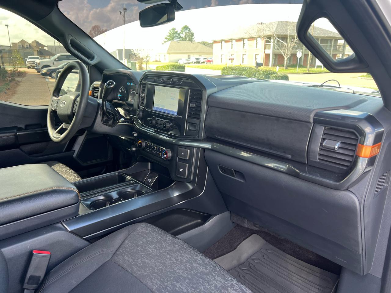 Ford F-150 4WD SuperCrew 139" Lariat 2022