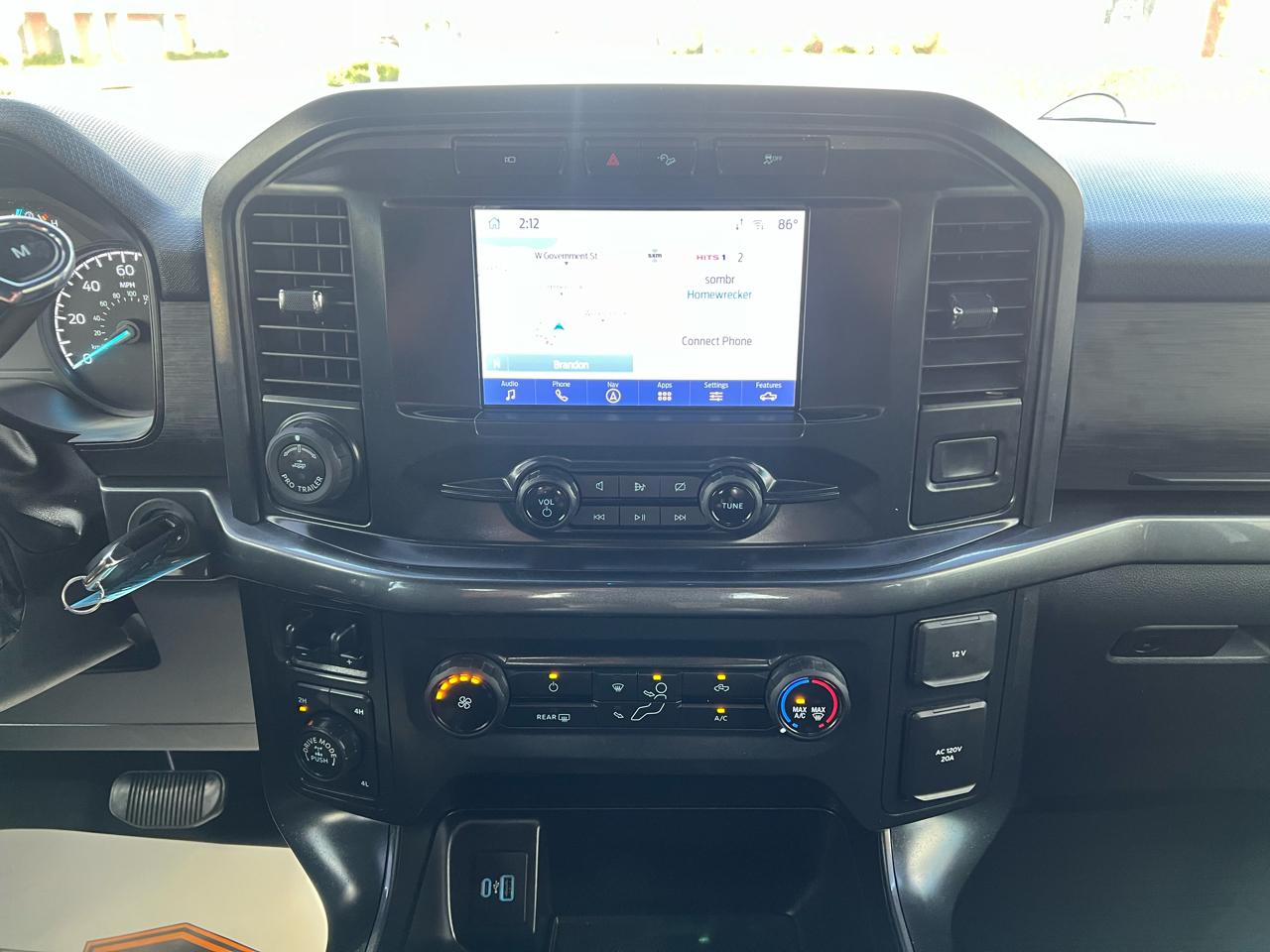 Ford F-150 4WD SuperCrew 139" Lariat 2022