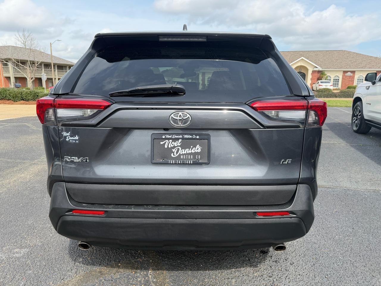 Toyota RAV4 LE 2019