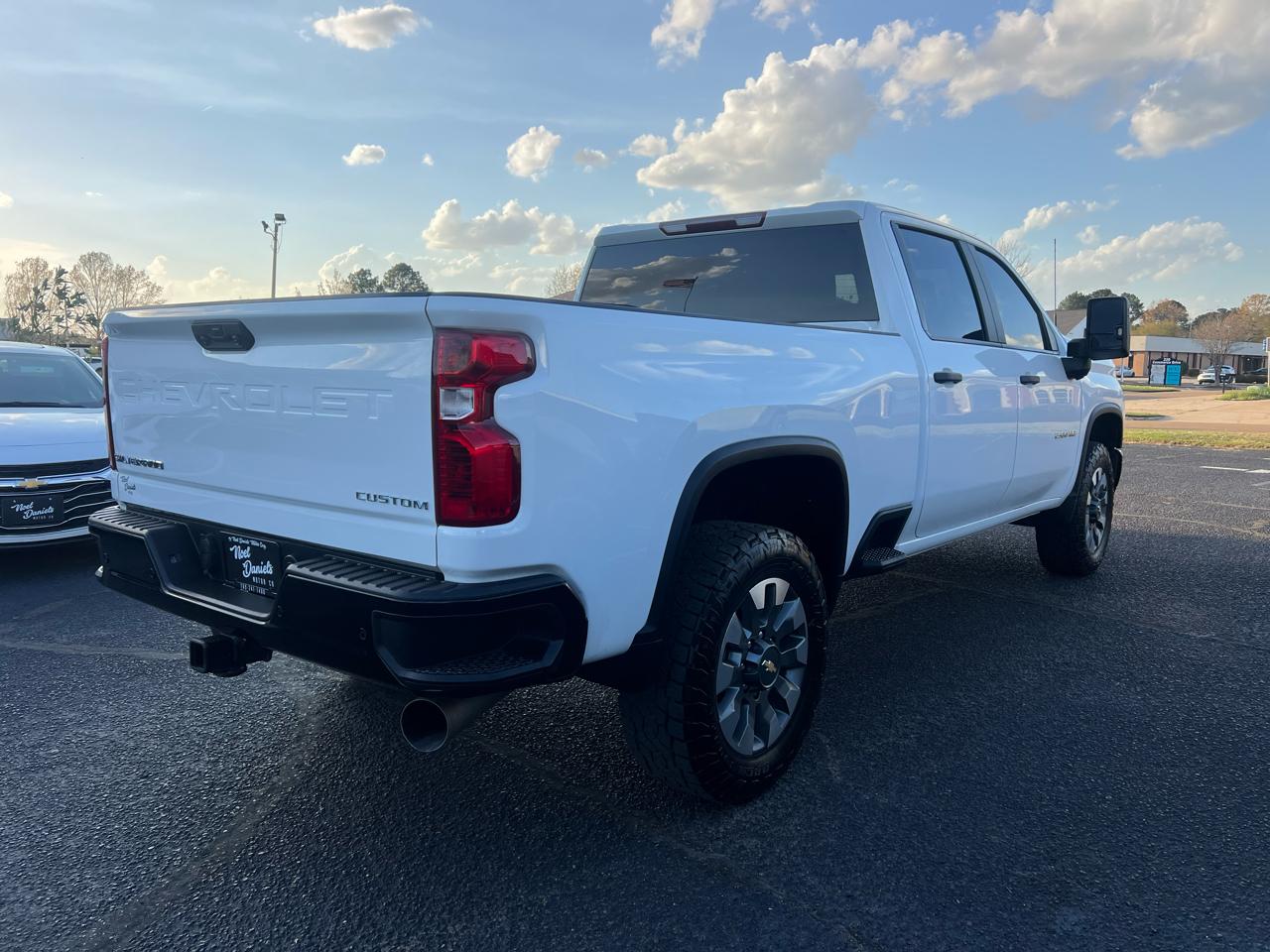 Chevrolet Silverado 2500HD Custom Crew Cab Long Box 4WD 2025