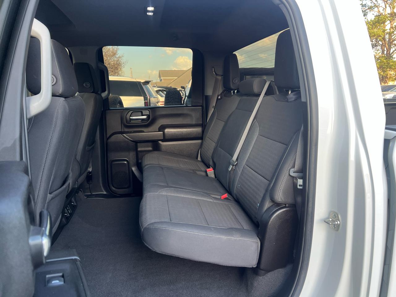 Chevrolet Silverado 2500HD Custom Crew Cab Long Box 4WD 2025