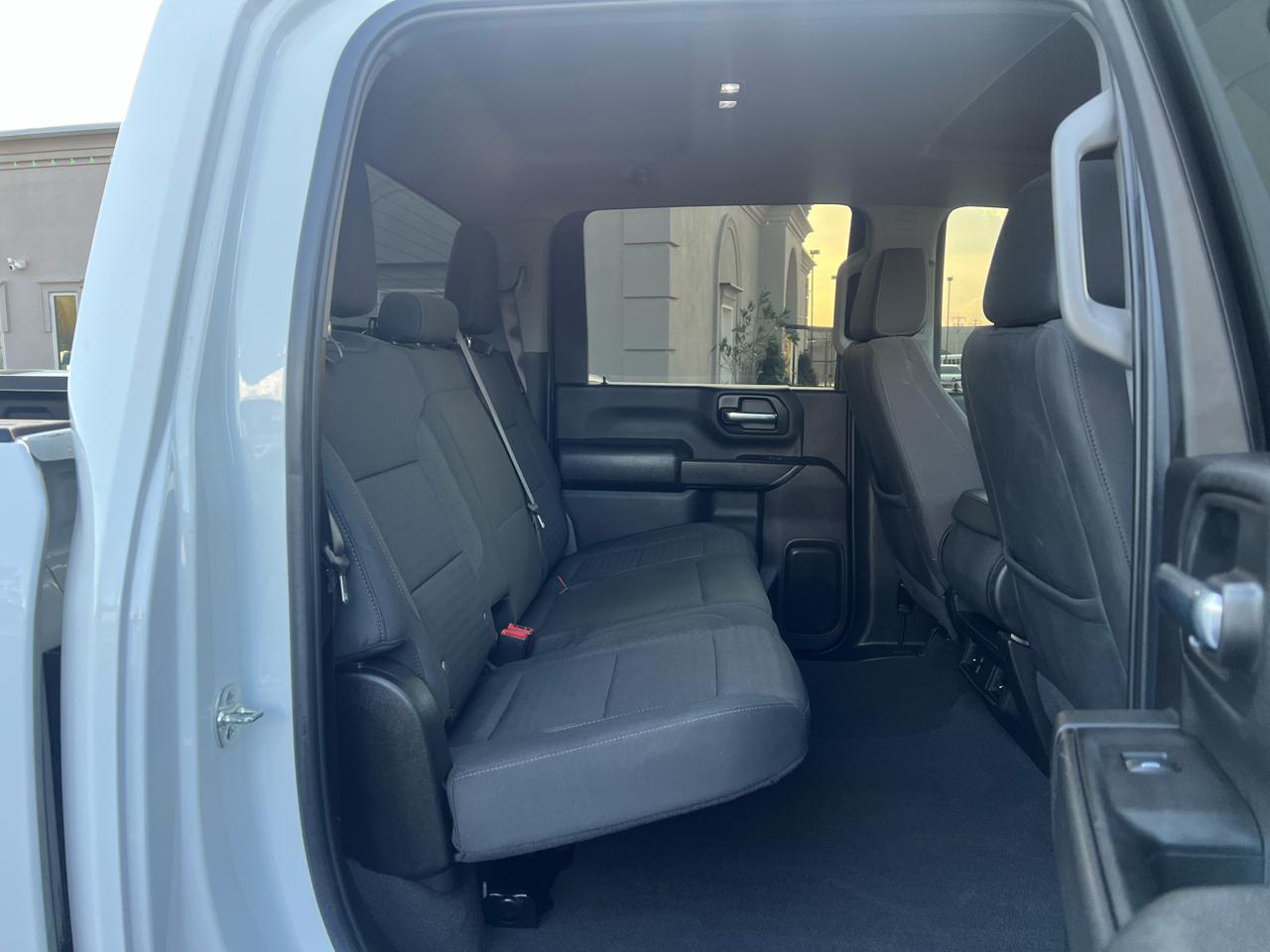 Chevrolet Silverado 2500HD Custom Crew Cab Long Box 4WD 2025