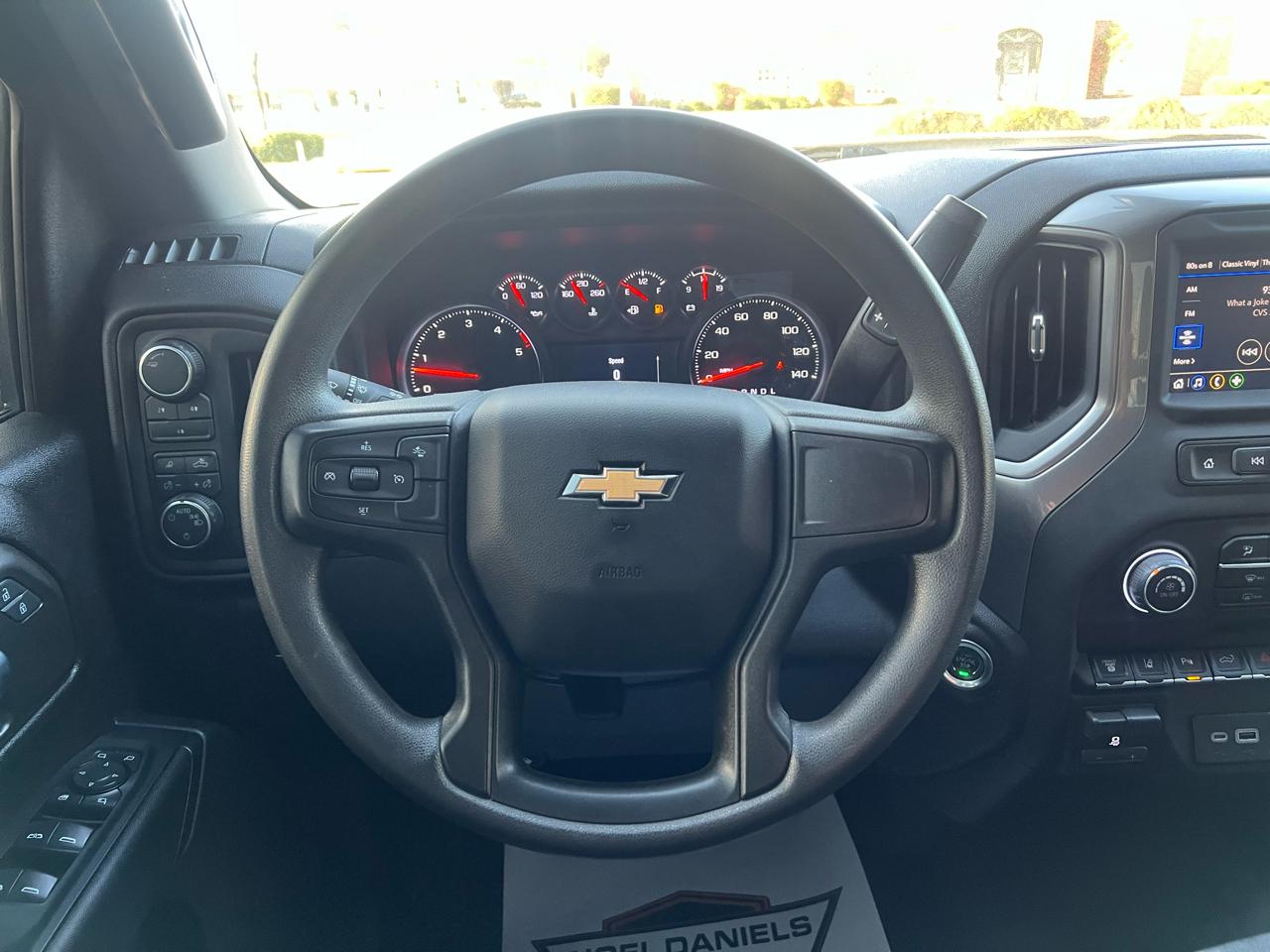 Chevrolet Silverado 2500HD Custom Crew Cab Long Box 4WD 2025