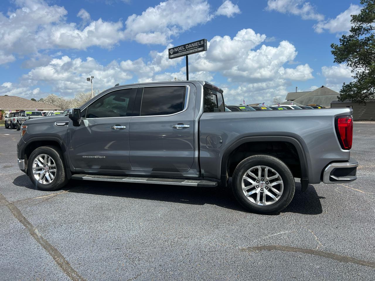 2019 GMC Sierra 1500 SLT Crew Cab RWD