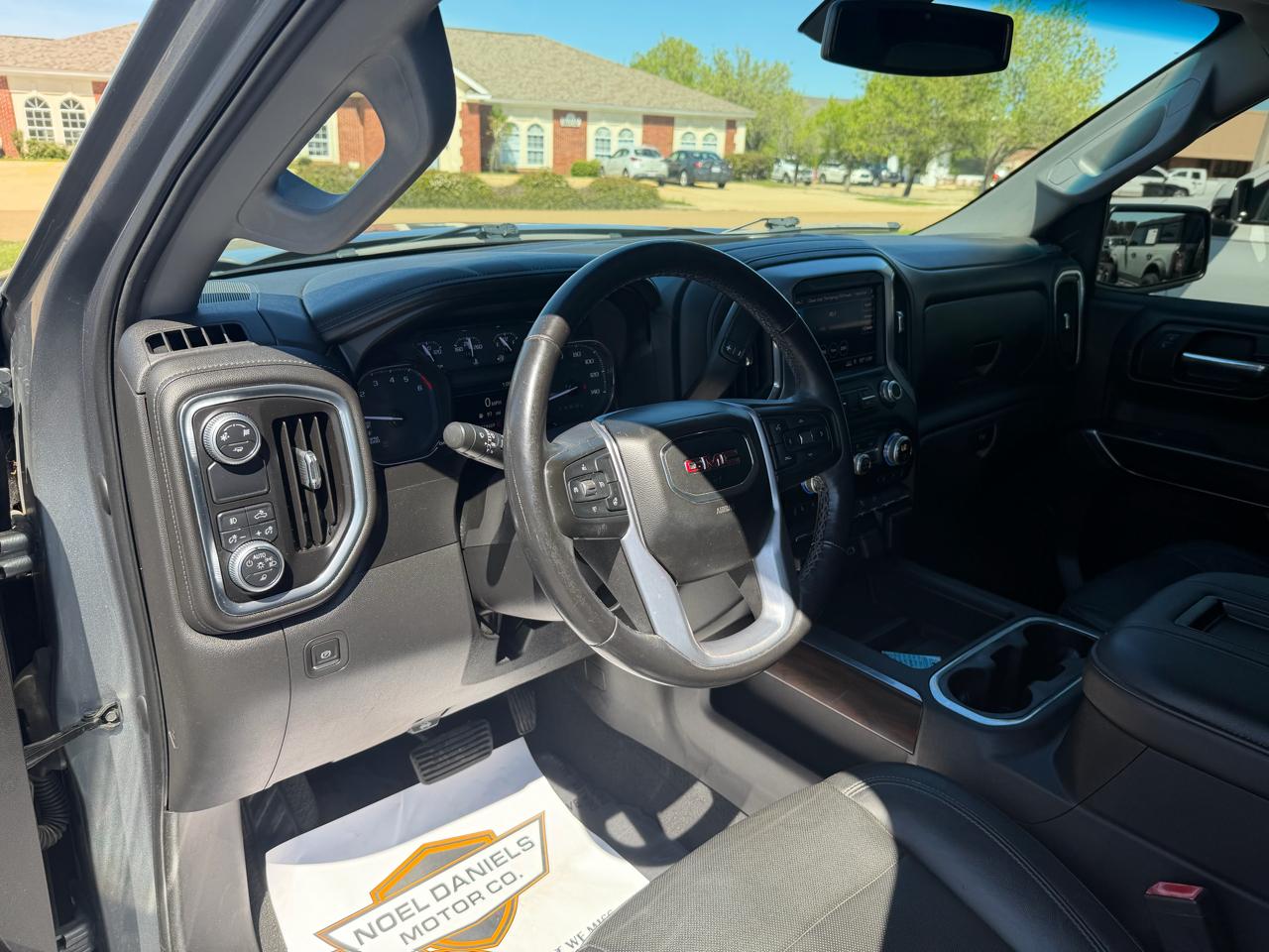 GMC Sierra 1500 SLT Crew Cab Long Box 2WD 2019