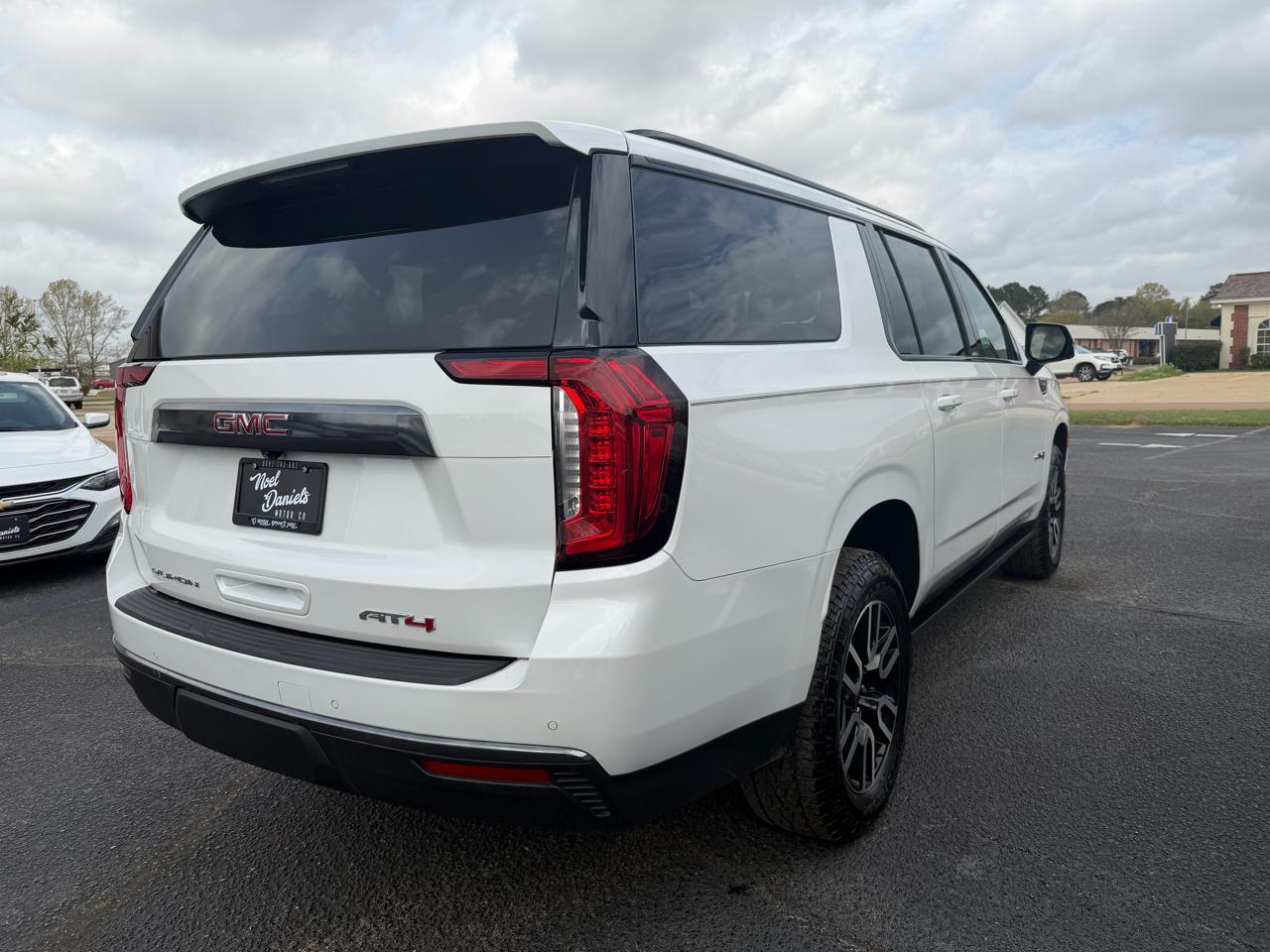 GMC Yukon XL AT4 2023