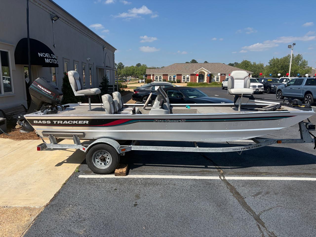 Tracker Bass Pro Team 185  1996