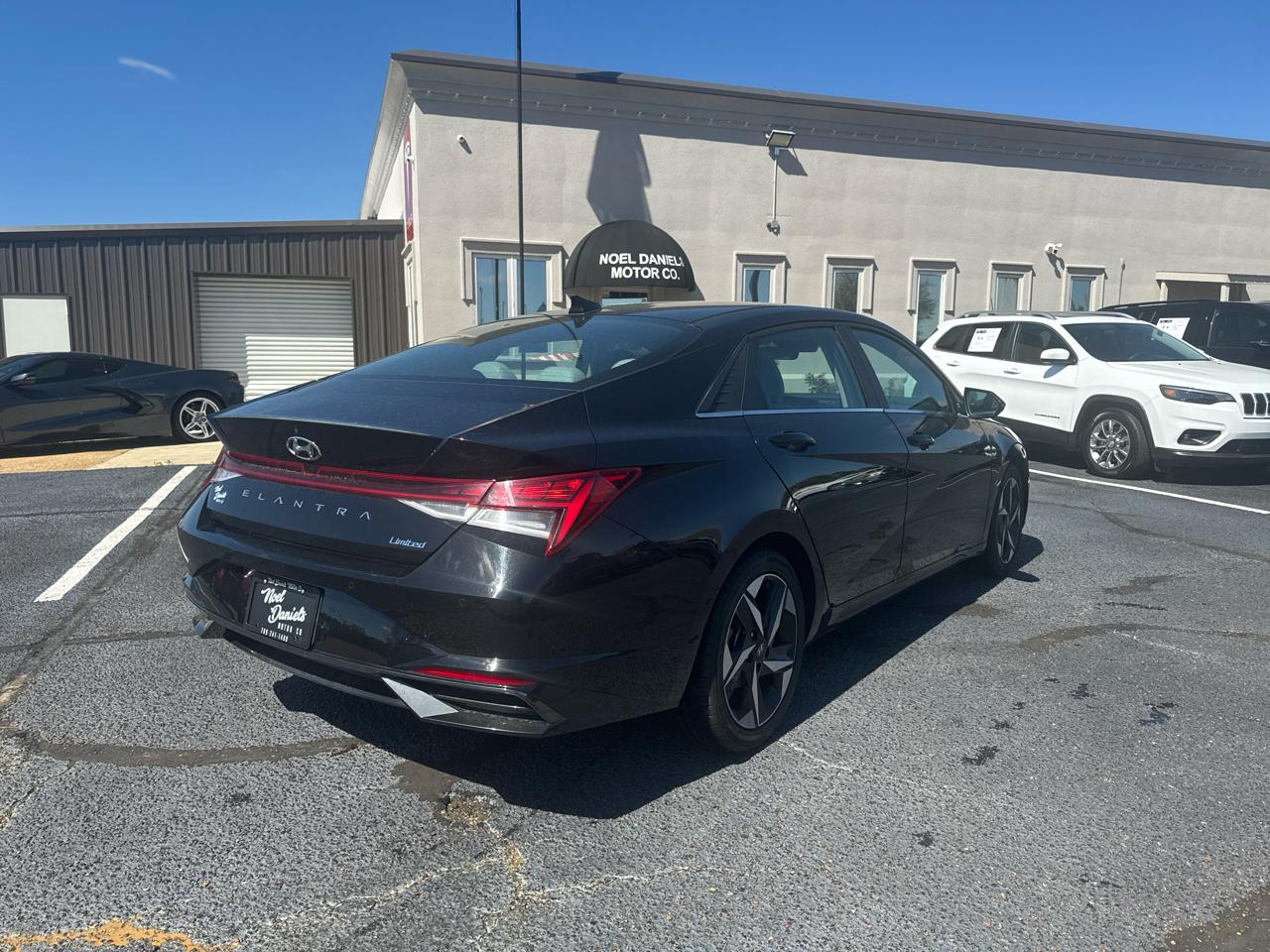 Hyundai Elantra Limited 2023