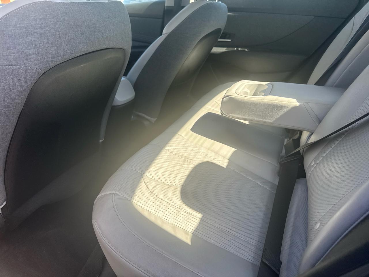 Hyundai Elantra Limited 2023