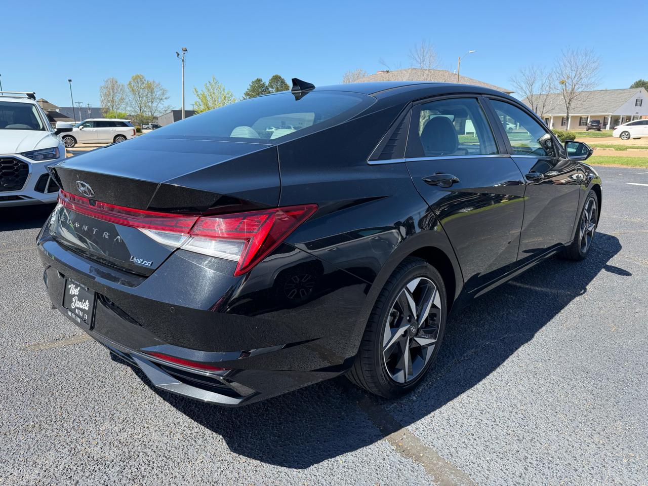 Hyundai Elantra Limited 2023