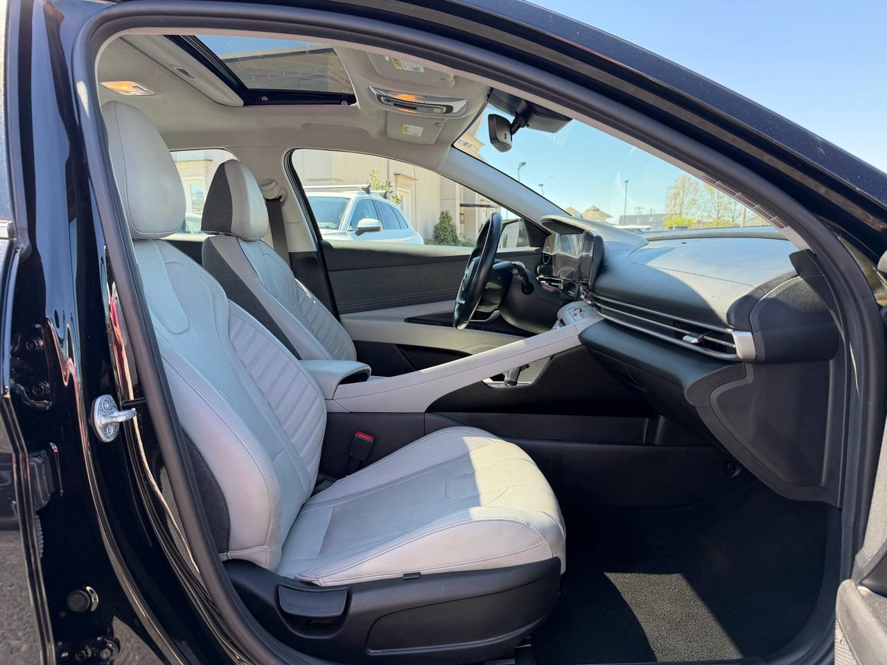 Hyundai Elantra Limited 2023