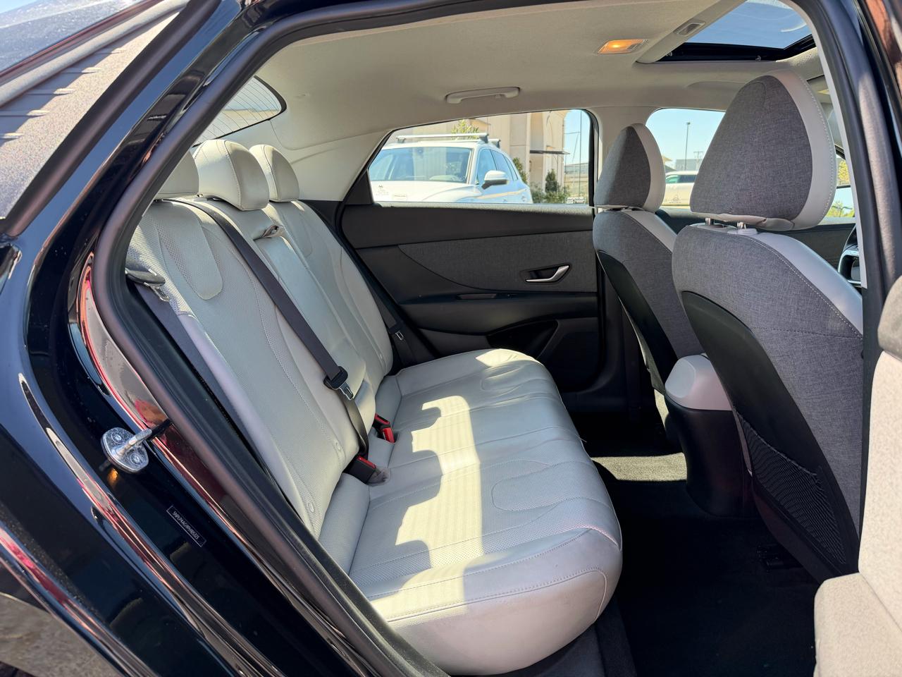 Hyundai Elantra Limited 2023