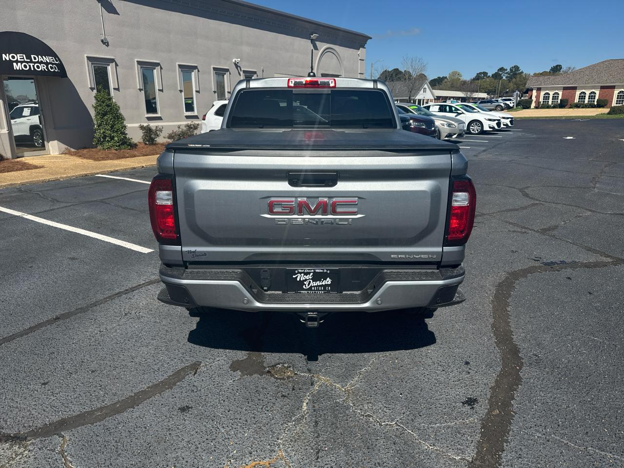 GMC Canyon Denali Crew Cab 4WD 2026