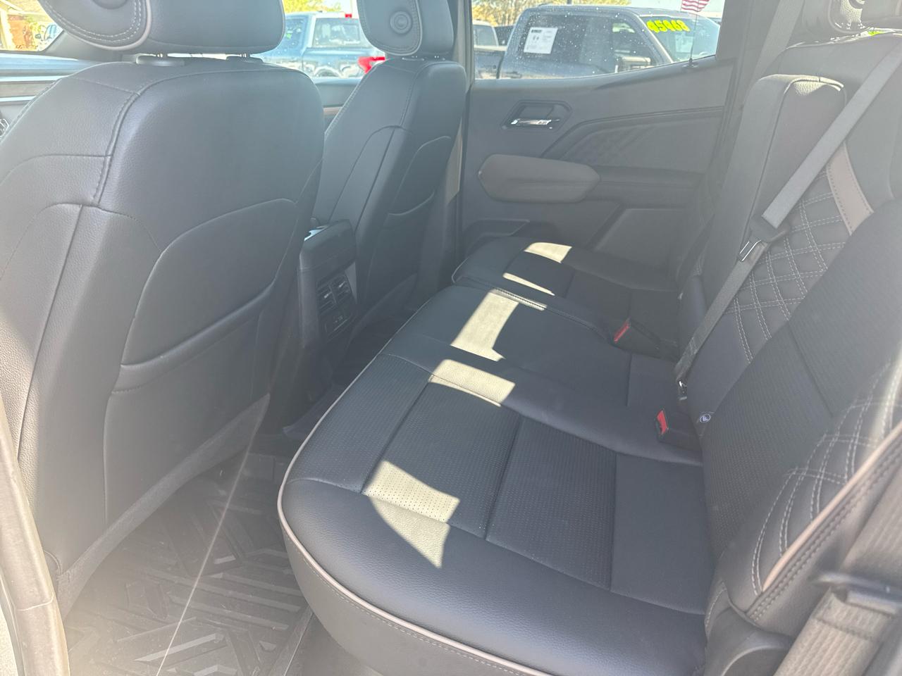 GMC Canyon Denali Crew Cab 4WD 2026