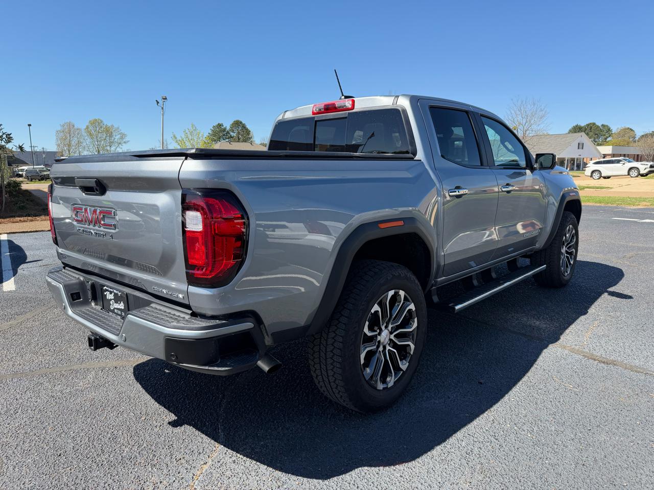 GMC Canyon Denali Crew Cab 4WD 2026