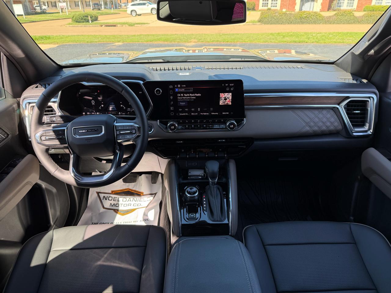 GMC Canyon Denali Crew Cab 4WD 2026