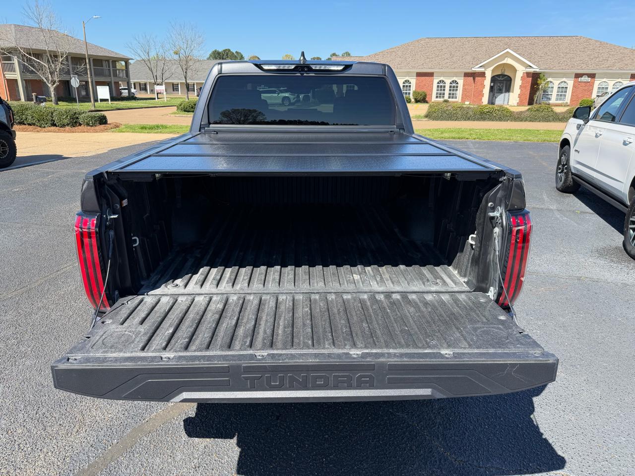 Toyota Tundra Limited CrewMax 4WD 2025