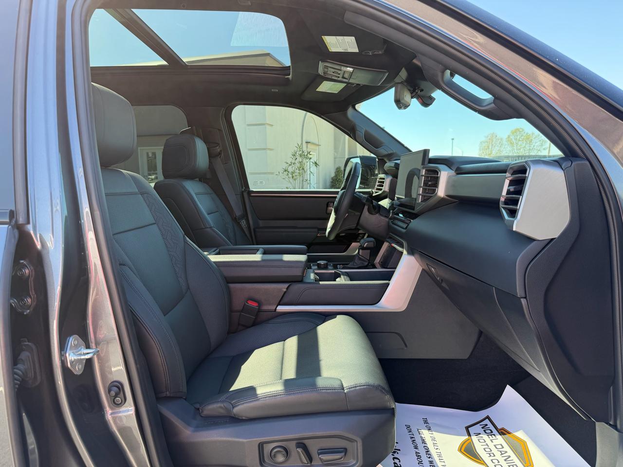 Toyota Tundra Limited CrewMax 4WD 2025