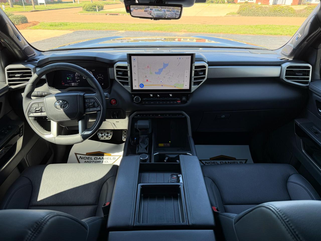 Toyota Tundra Limited CrewMax 4WD 2025