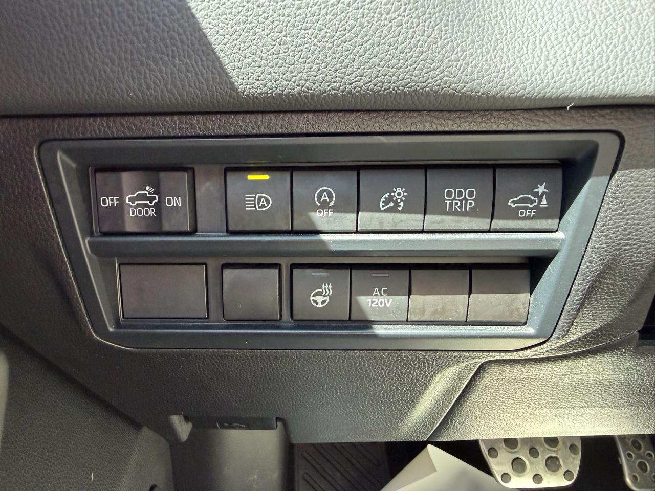 Toyota Tundra Limited CrewMax 4WD 2025