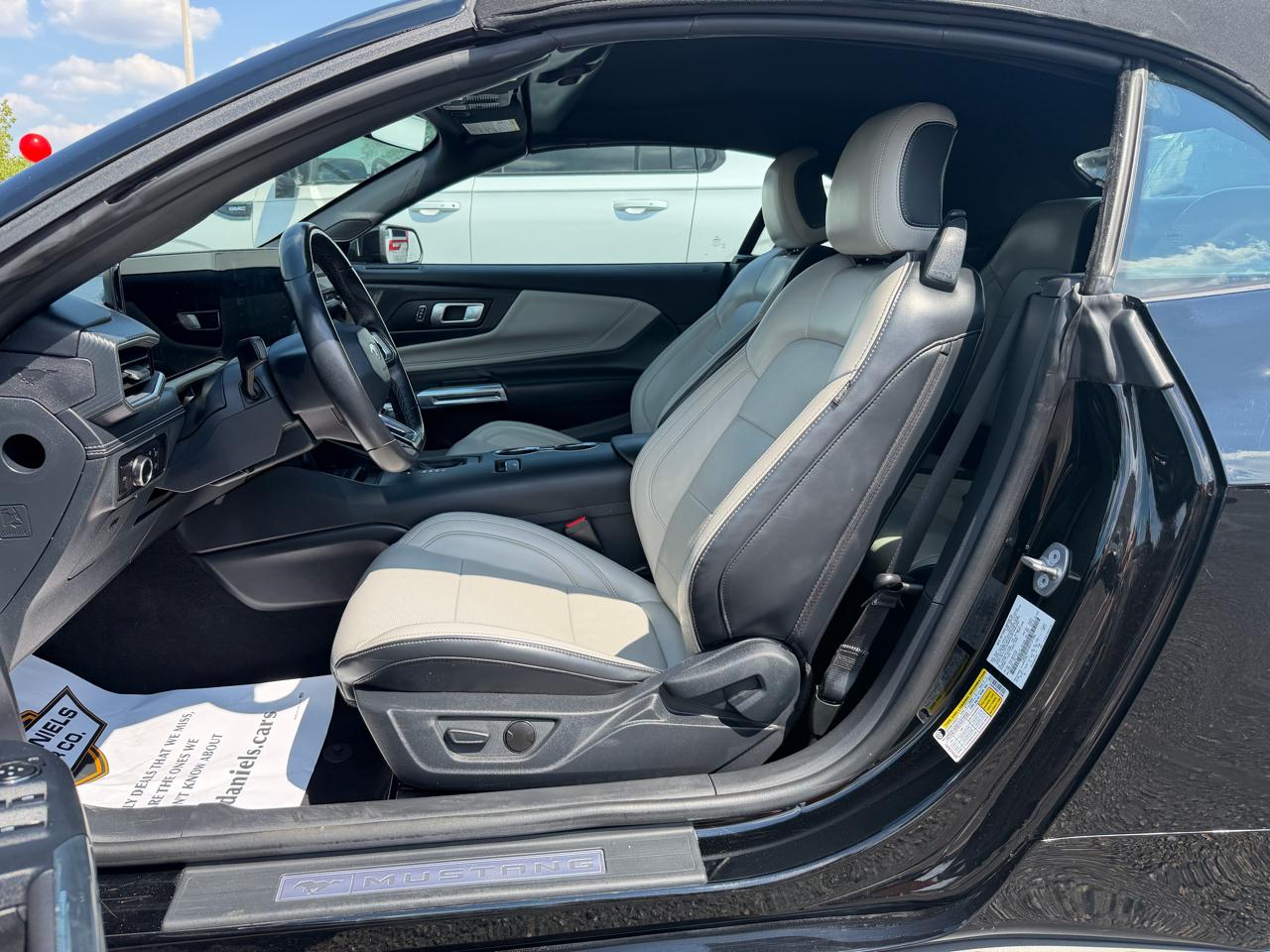 Ford Mustang EcoBoost Premium Convertible 2024