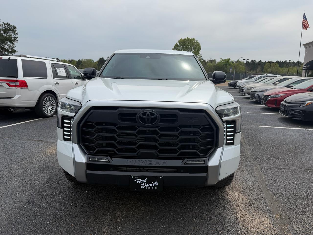 Toyota Tundra Limited CrewMax 4WD 2023