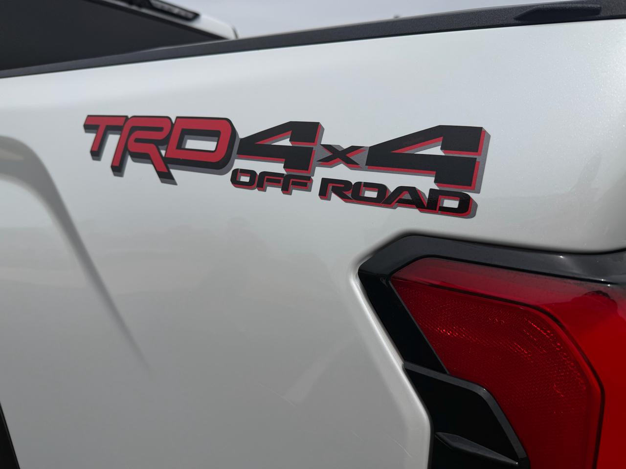 Toyota Tundra Limited CrewMax 4WD 2023