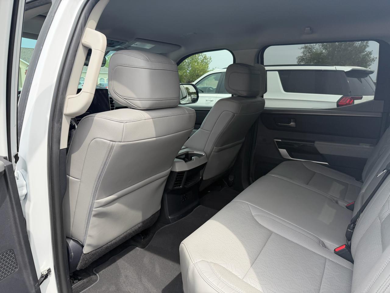 Toyota Tundra Limited CrewMax 4WD 2023